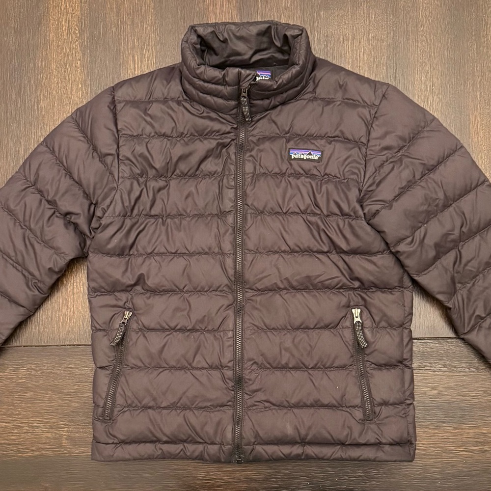 Patagonia Kids Puffer Jacket in Black